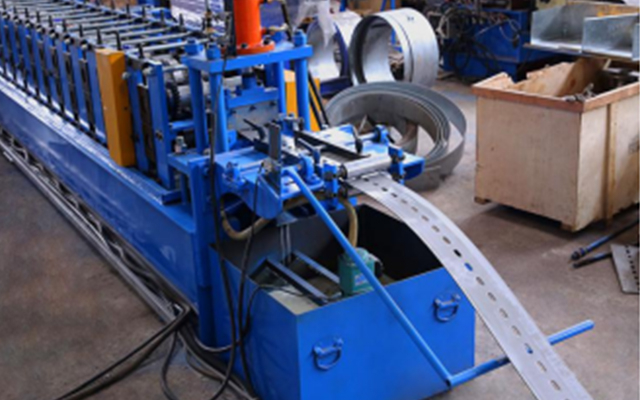 Gearbox Drive Sun Panel Frame Roll Forming Machine CE Aprobita