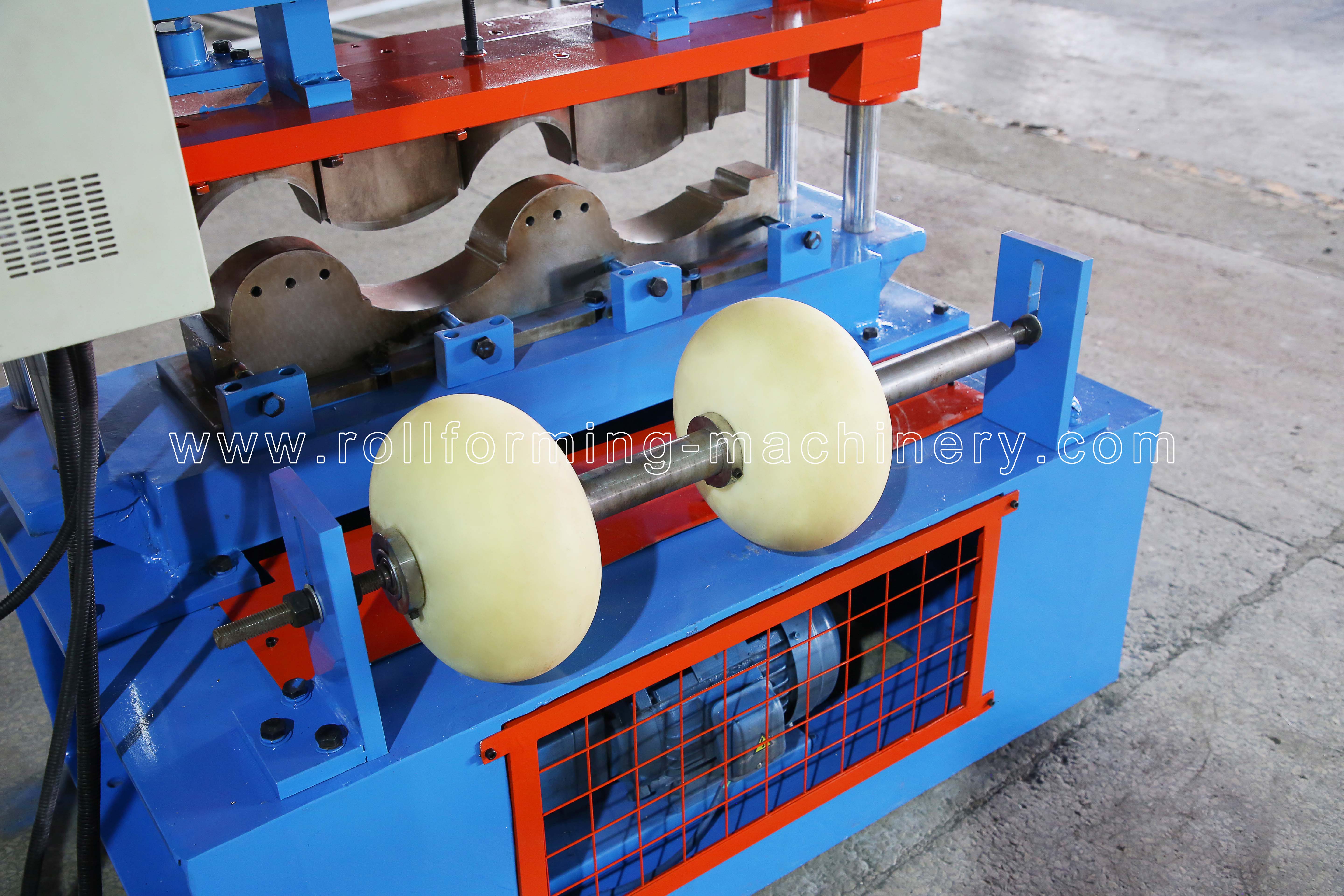 Metal Roofing Sheet Cutting Machine (designed for Glazed Tile) from